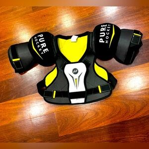 hockey shoulder pads / chest protector size: JR-Large
